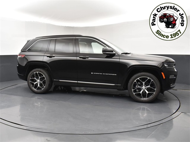 2025 Jeep Grand Cherokee Summit Reserve's photo