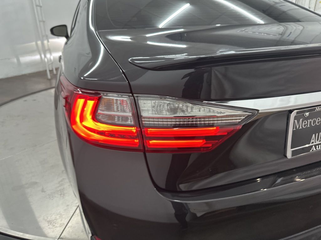 2016 Lexus ES 350 photo 27