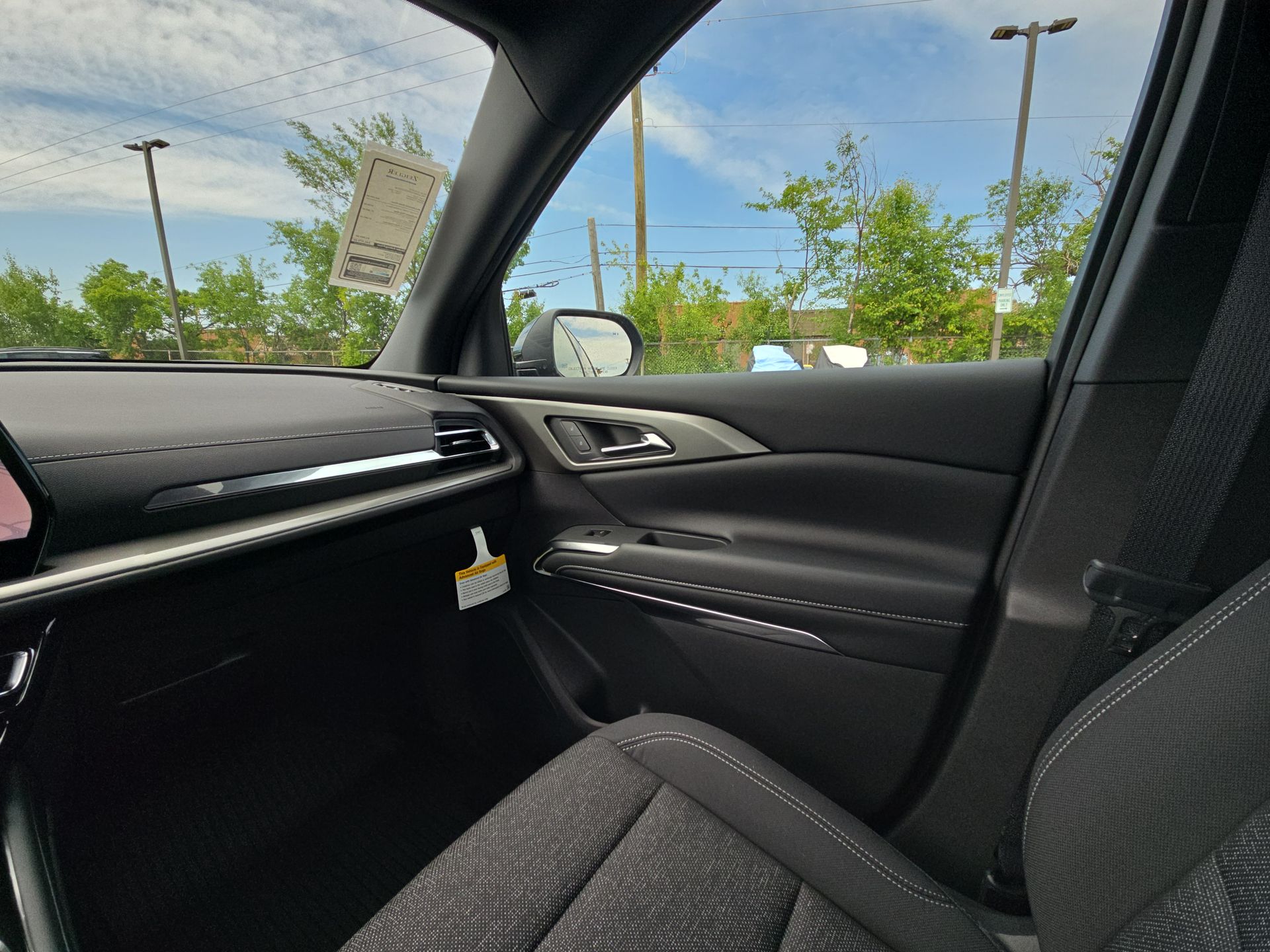 2025 Chevrolet Traverse photo 33