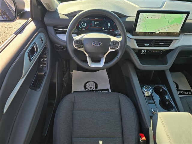 2026 Ford Explorer photo 3