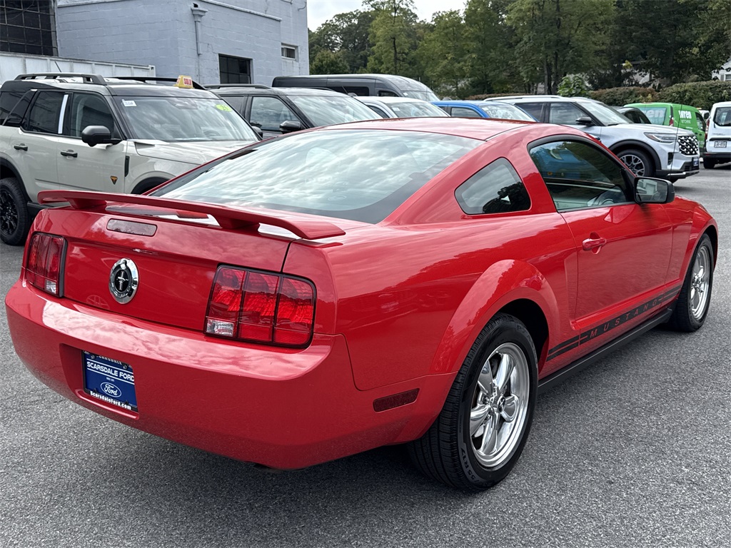 2005 Ford Mustang V6 Premium photo 3
