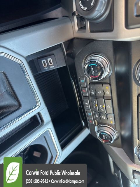 2020 Ford F-150 Lariat photo 24