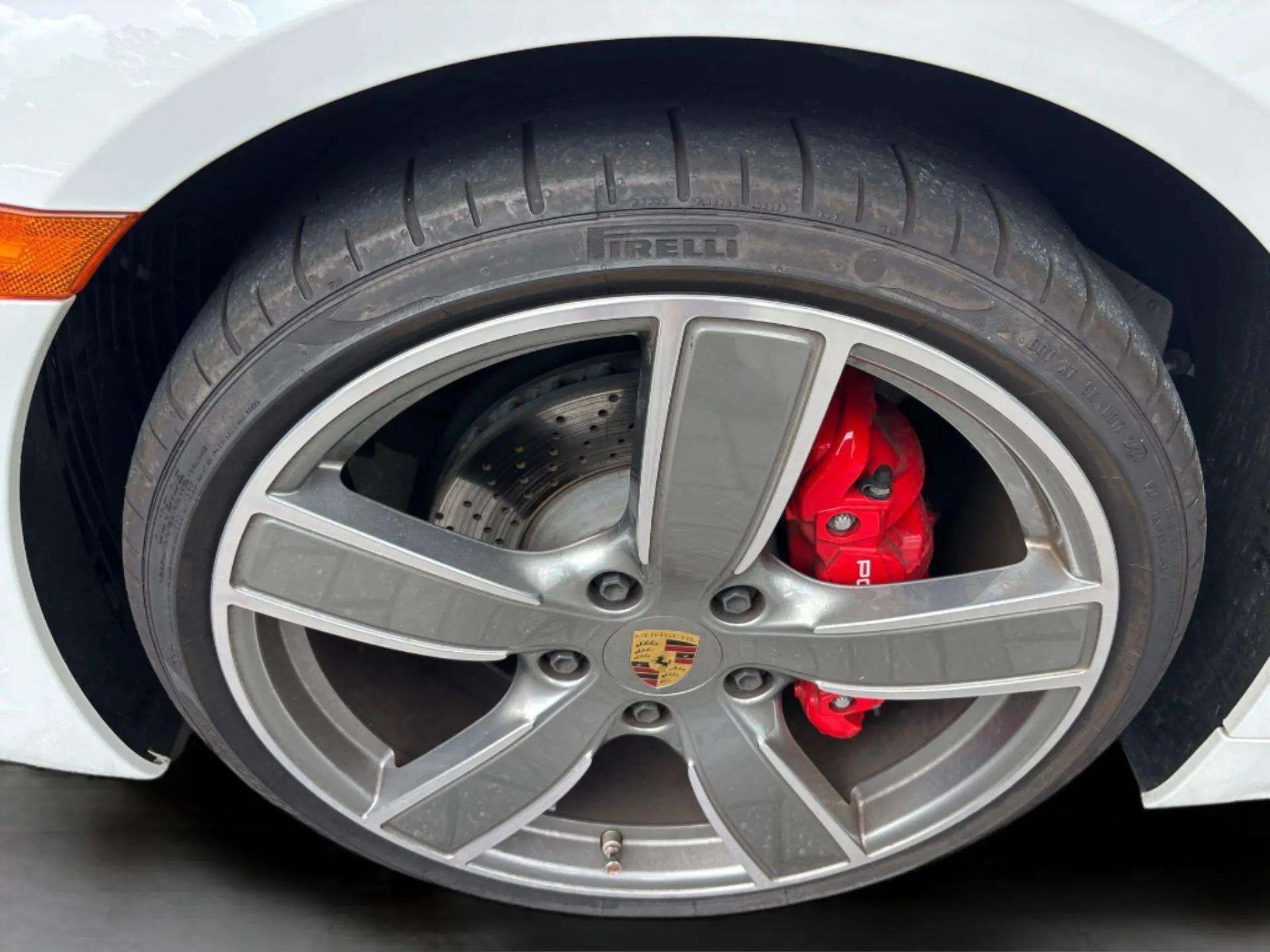 2024 Porsche Boxster S photo 31