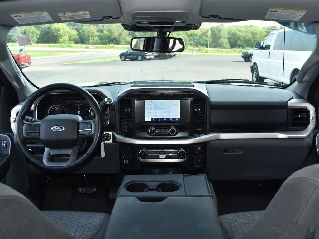 2021 Ford F-150 XLT photo 4