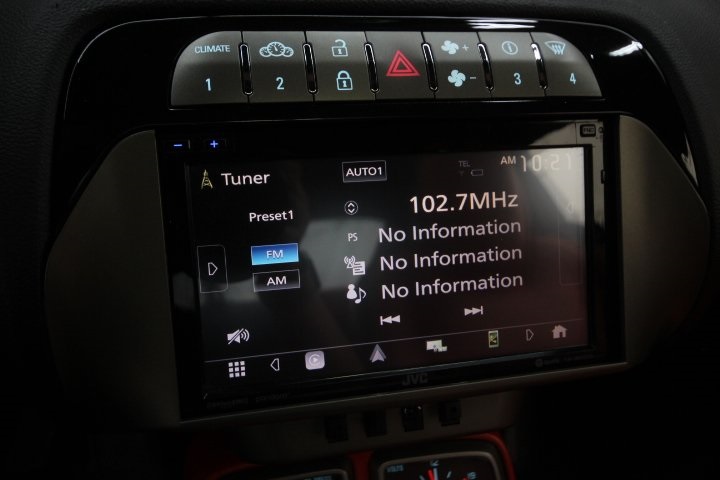 2011 Chevrolet Camaro 2SS photo 21