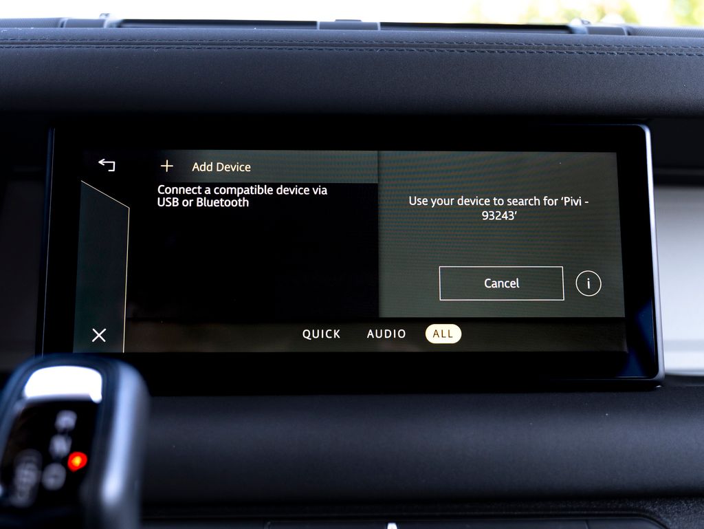 2024 Land Rover Defender 110 S photo 30