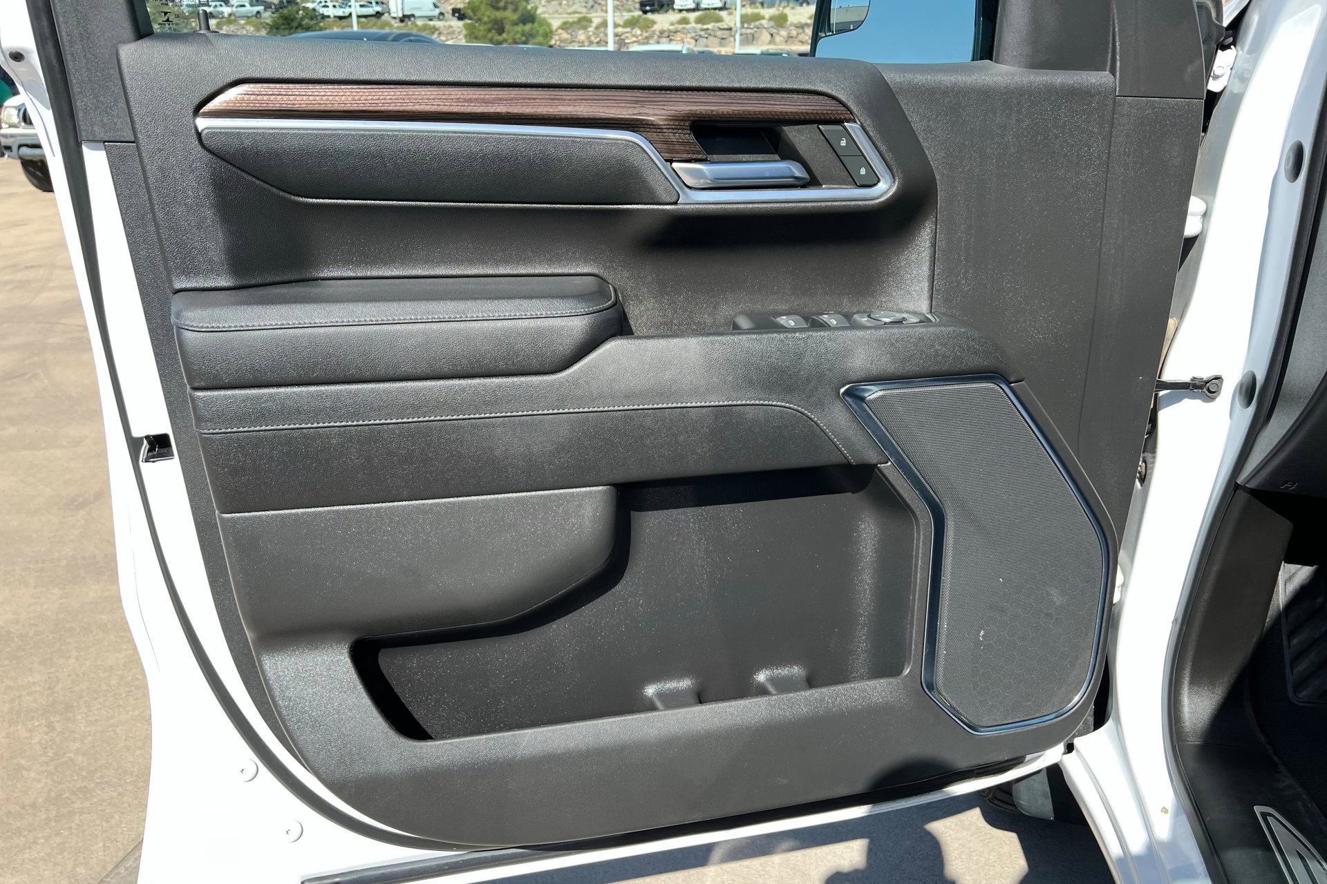 2023 Chevrolet Silverado 1500 LT Trail Boss photo 14