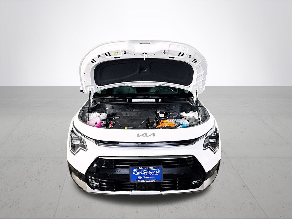 2025 Kia Niro Plug-In Hybrid SX Touring photo 19