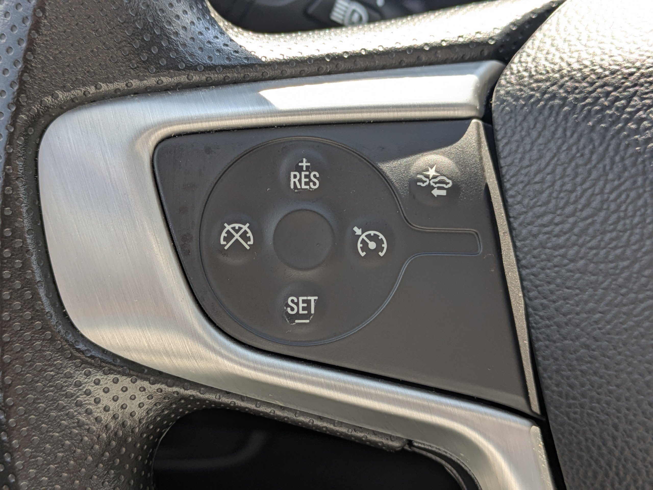 2024 Gmc Terrain SLE photo 19
