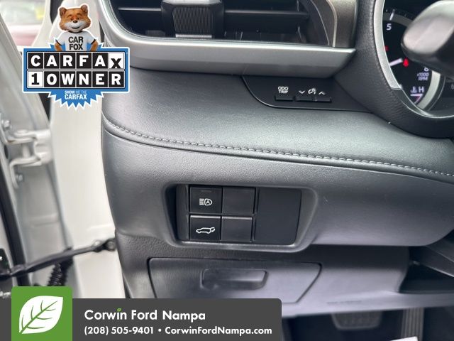 2020 Toyota Highlander XLE photo 15