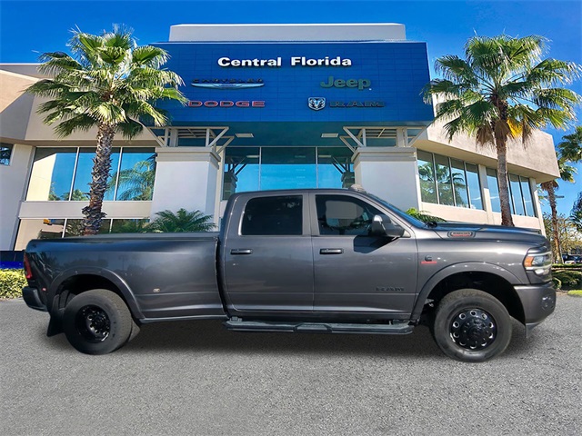 2020 Ram 3500 Laramie photo 3