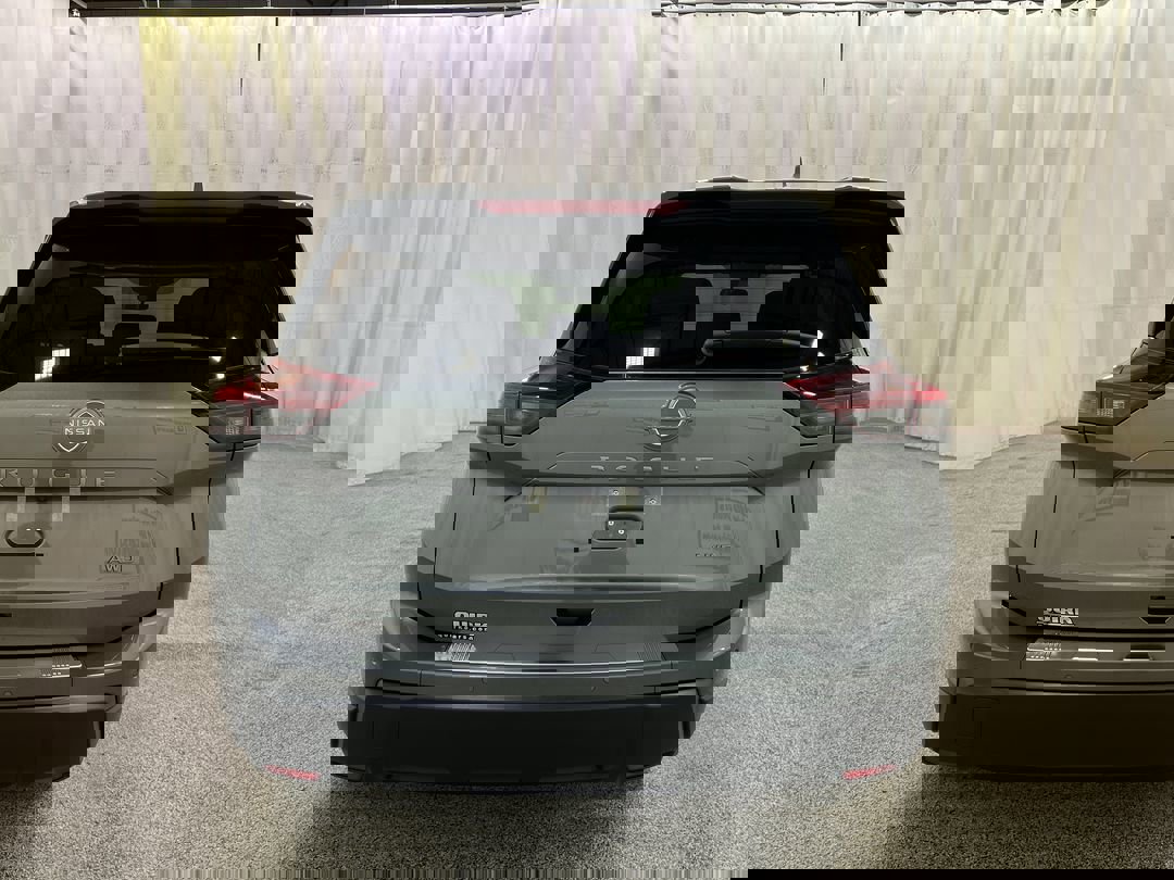 2026 Nissan Rogue SV photo 3