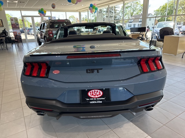 2025 Ford Mustang GT Premium Convertible photo 4
