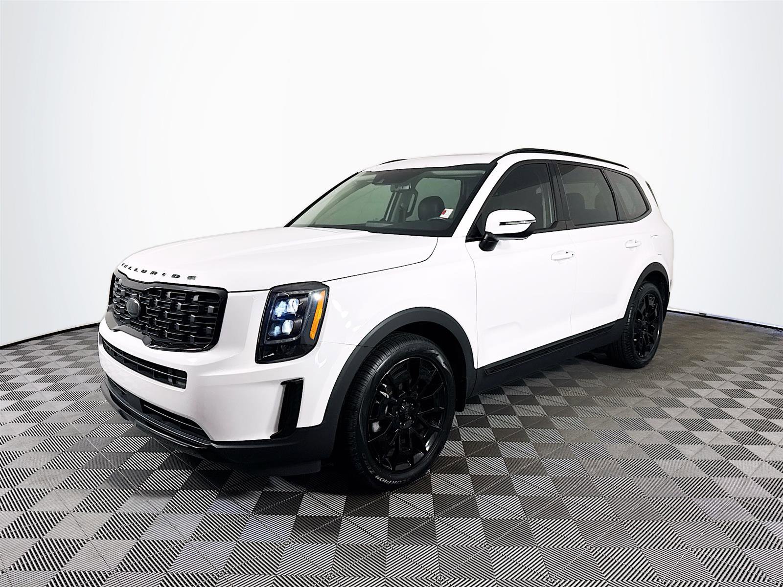 2021 Kia Telluride EX photo 3