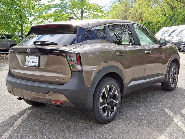 2025 Nissan Kicks SV photo 3