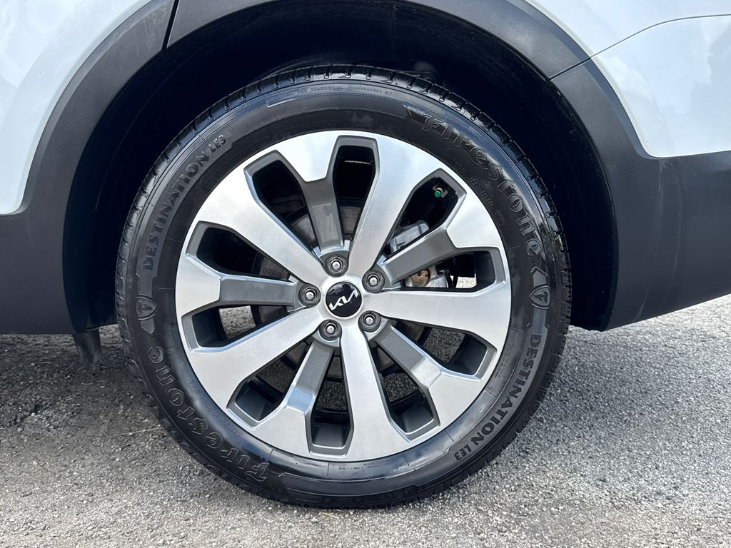 2022 Kia Telluride EX photo 17