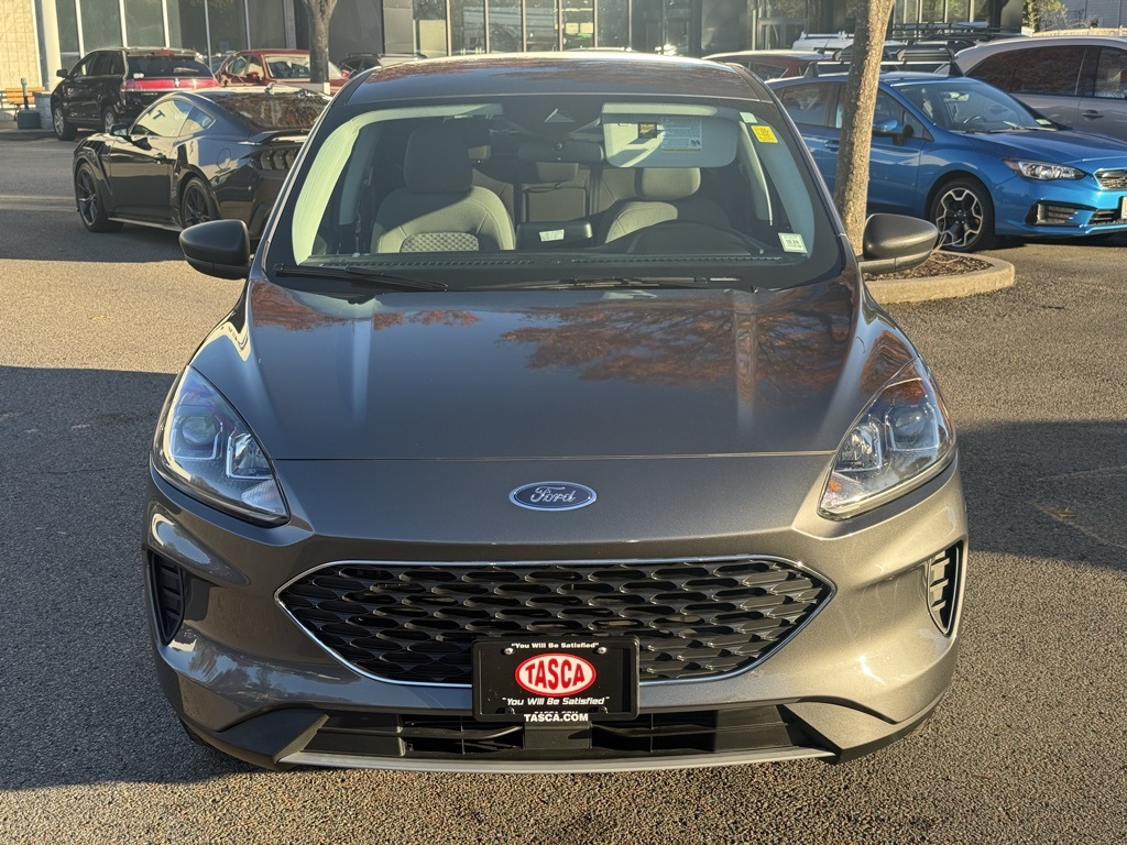 2022 Ford Escape SE photo 2