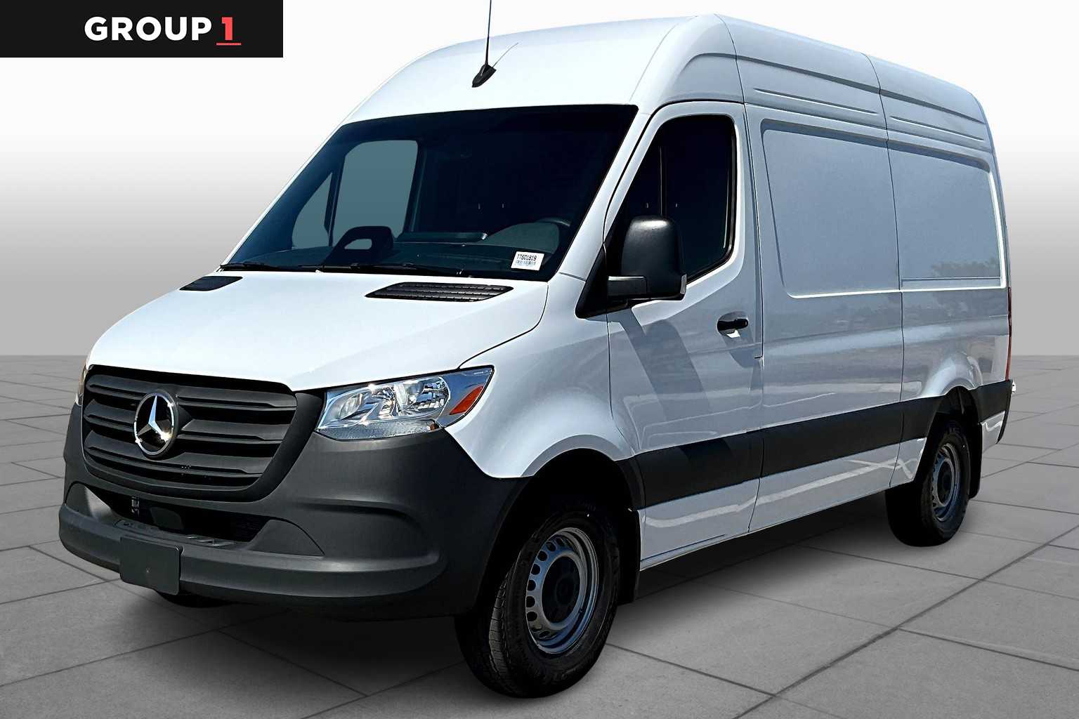 2026 Mercedes-Benz Sprinter Cargo Van Base's photo