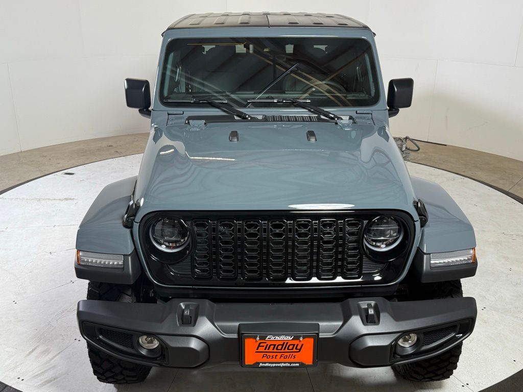 2025 Jeep Gladiator Willys photo 2