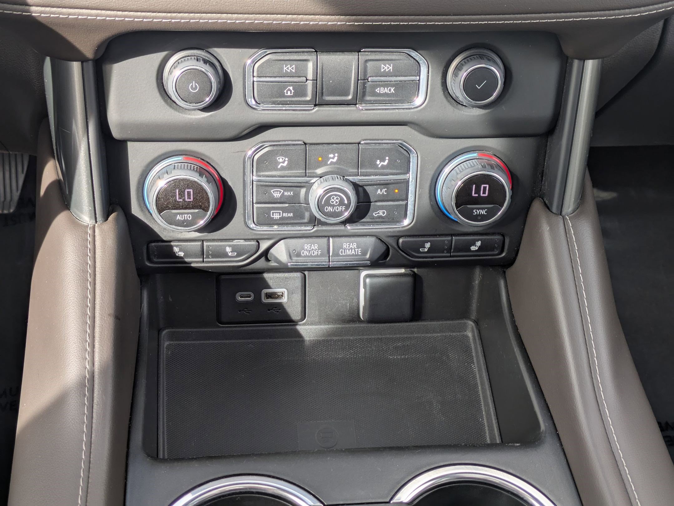 2022 Chevrolet Tahoe LT photo 20