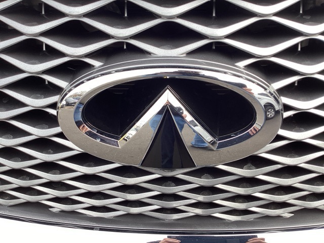 2021 Infiniti QX80 Sensory photo 33