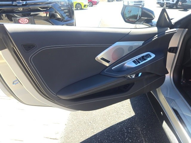 2024 Chevrolet Corvette Stingray 2LT photo 12