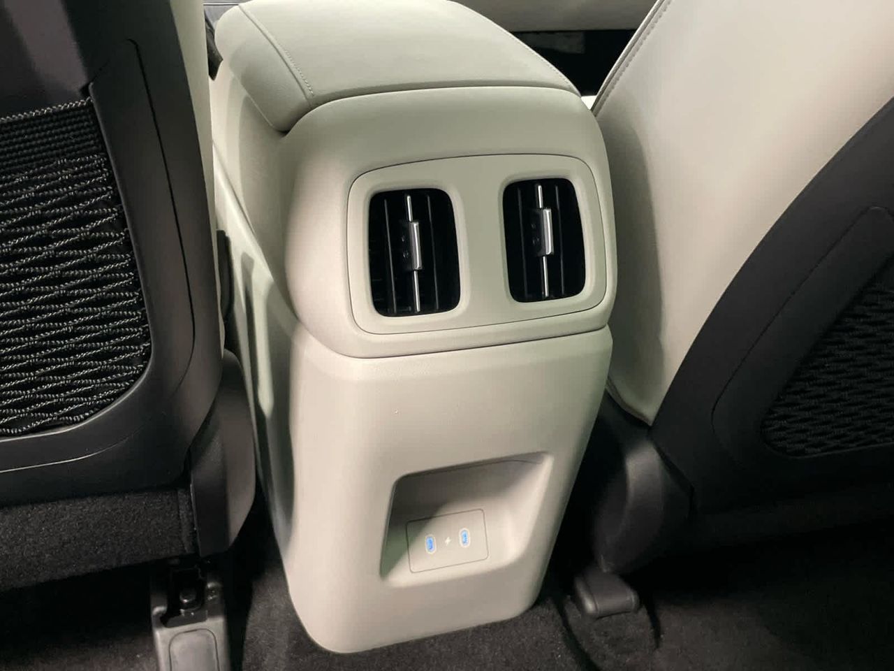 2025 Hyundai Tucson Limited photo 23