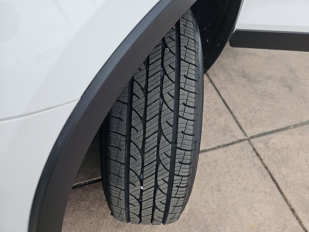 2022 Chevrolet Trax LS photo 33
