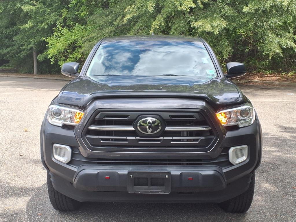 2019 Toyota Tacoma SR5 photo 2