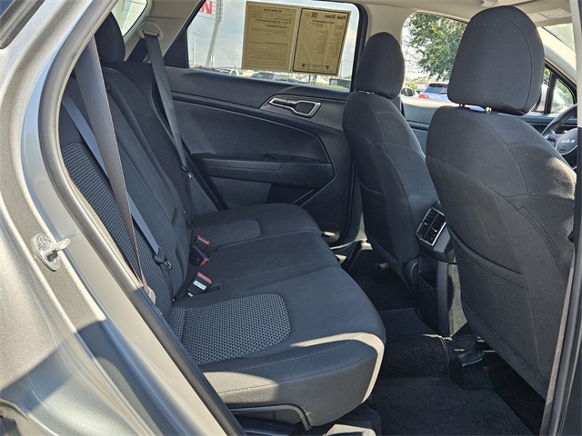 2023 Kia Sportage LX photo 14
