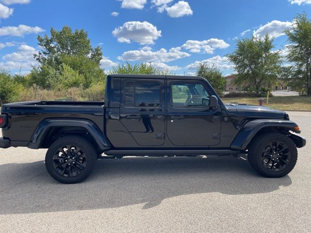 2024 Jeep Gladiator Sport photo 2