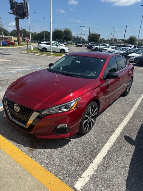 2021 Nissan Altima 2.5 SR photo 2