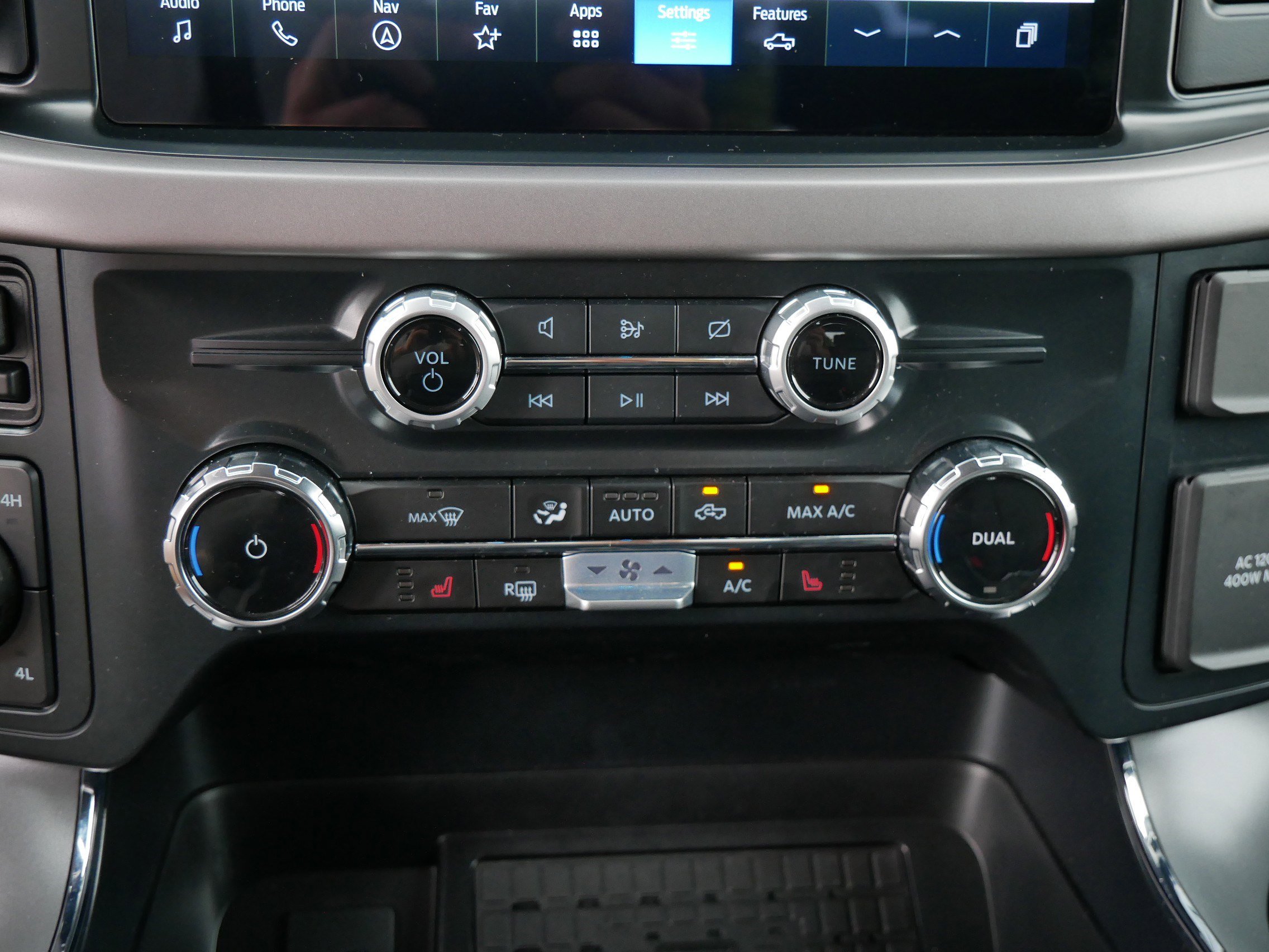 2024 Ford F-150 XLT photo 23