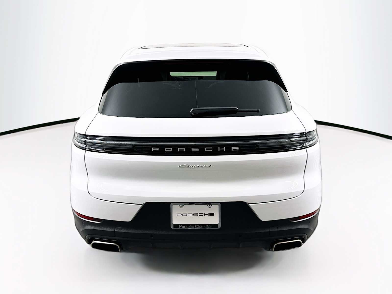 2024 Porsche Cayenne photo 10