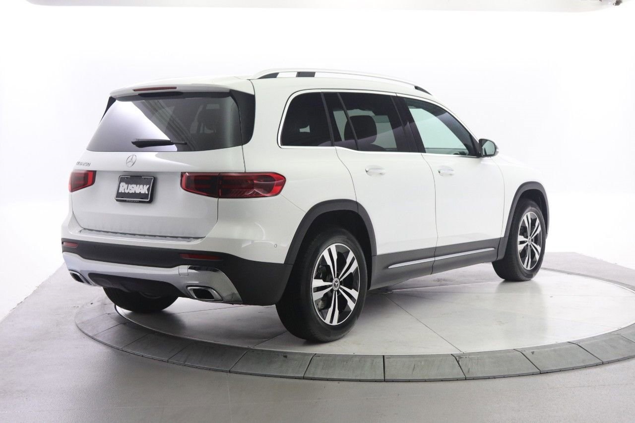 2025 Mercedes Benz GLB 250 photo 3