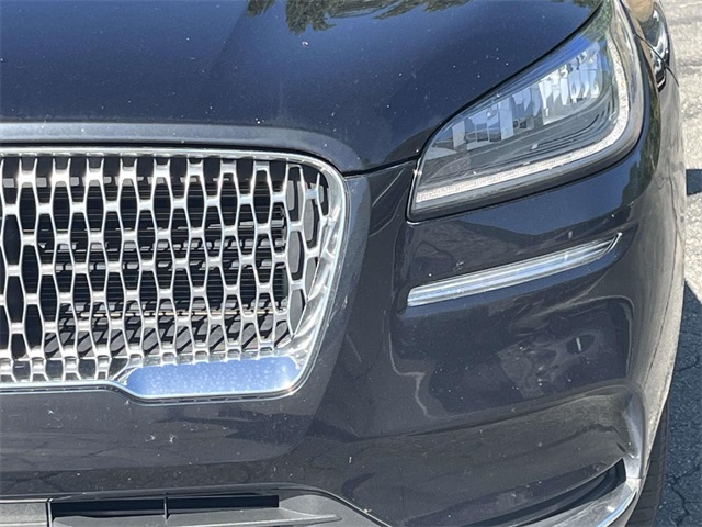 2022 Lincoln Corsair Standard photo 6