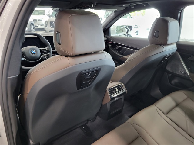 2025 Bmw 530i photo 23