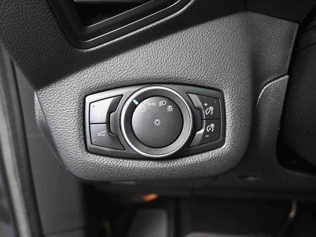 2017 Ford Escape SE photo 24