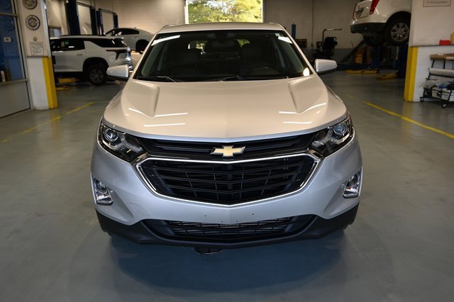 2019 Chevrolet Equinox LT photo 2
