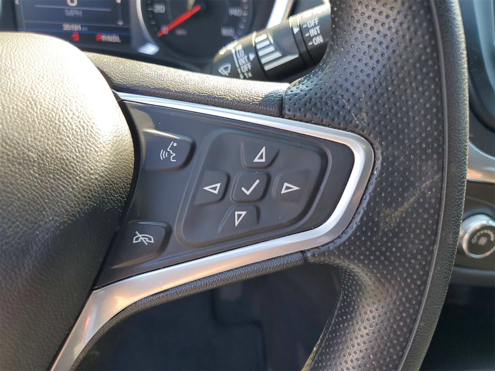 2022 Chevrolet Equinox LT photo 11