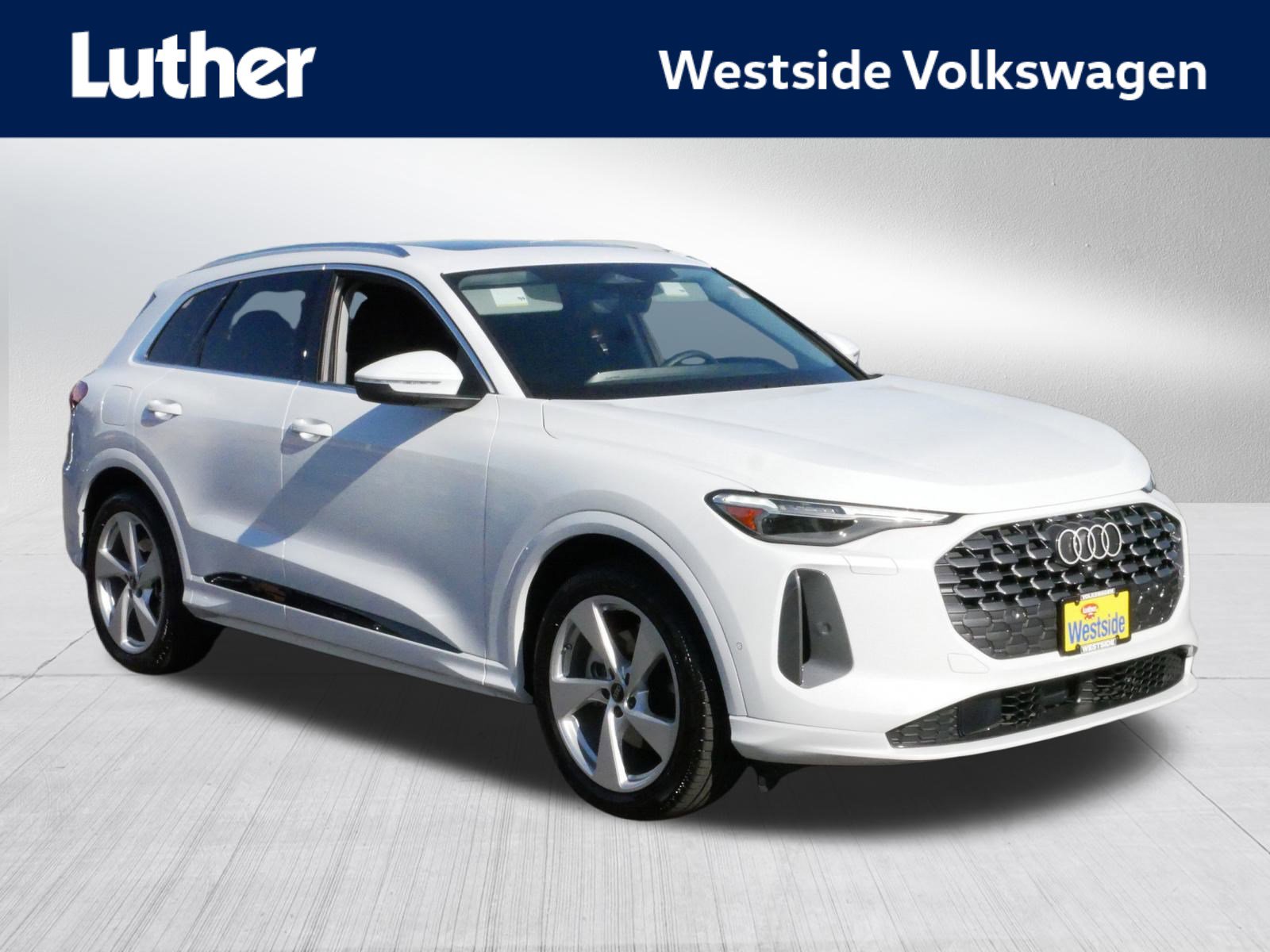 2025 Audi New Q5 Prestige's photo