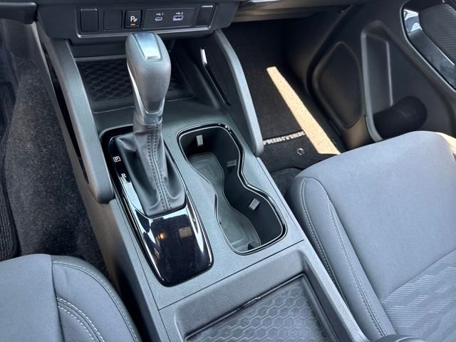 2023 Nissan Frontier SV photo 14