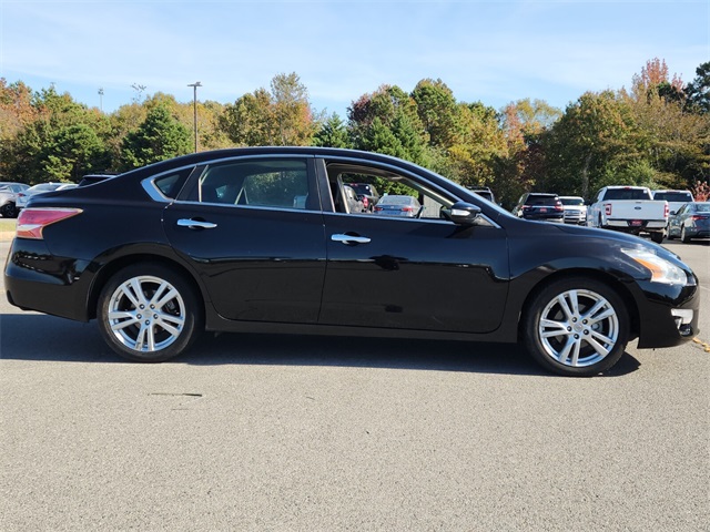 Used 2013 Nissan Altima Sedan SV with VIN 1N4BL3AP9DN418584 for sale in Little Rock, AR