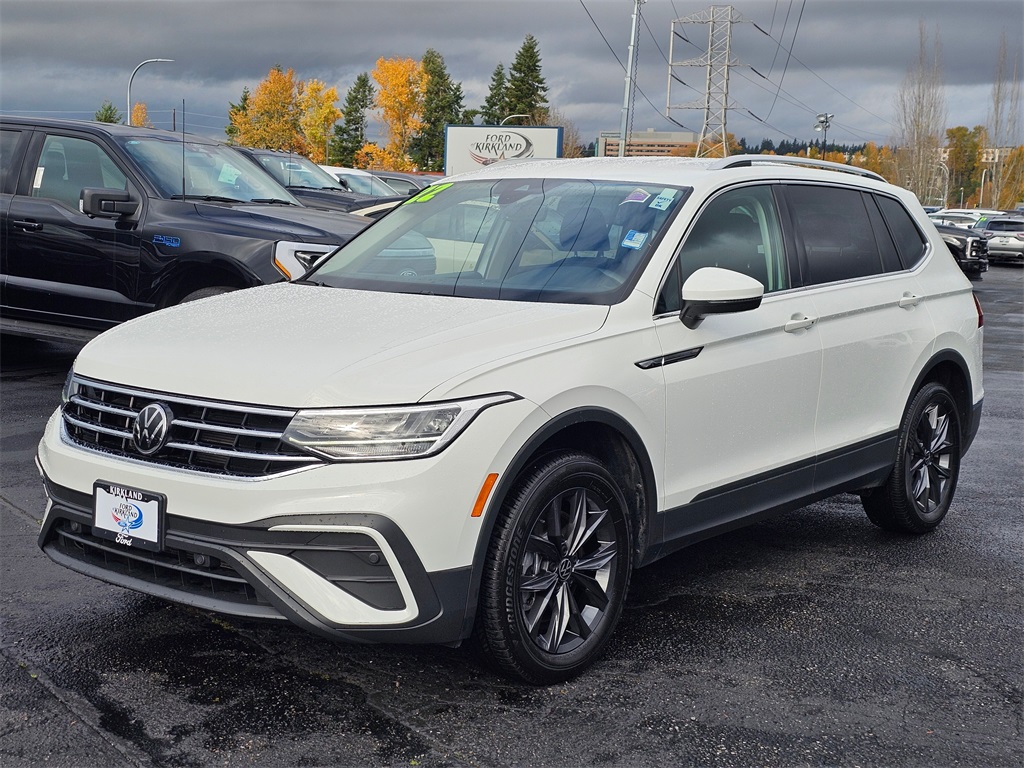 2022 Volkswagen Tiguan SE photo 3
