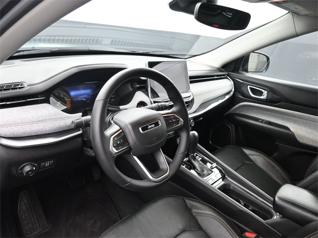 2022 Jeep Compass Latitude Lux photo 31