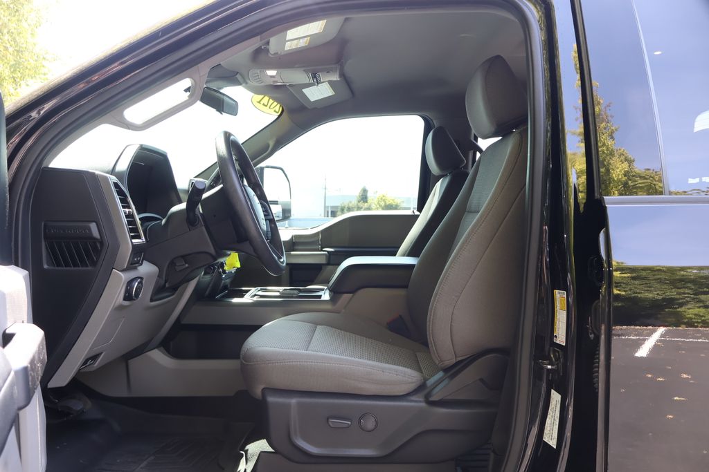2021 Ford F-250 photo 27
