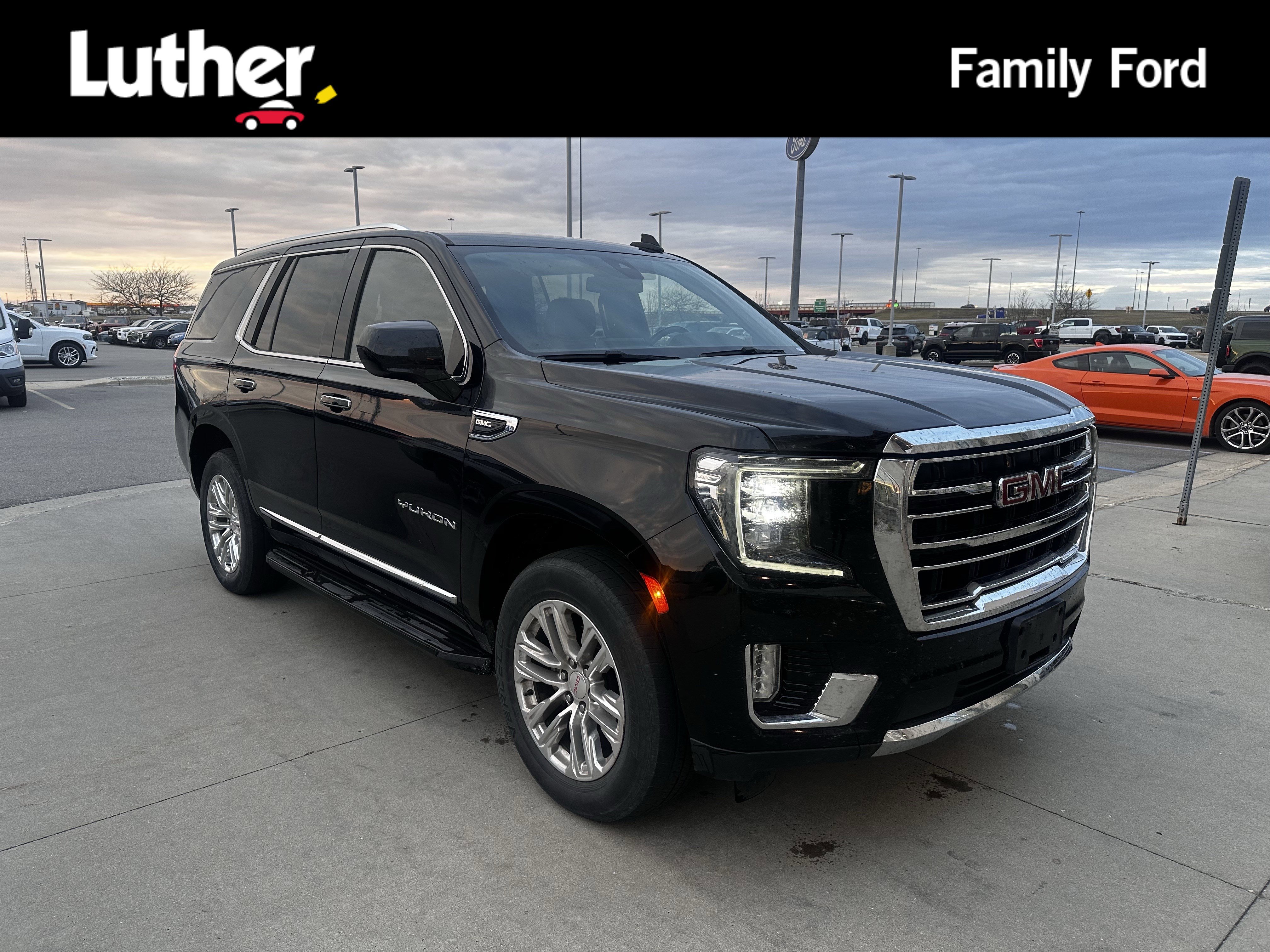 2021 GMC Yukon SLT's photo
