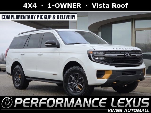 2025 Ford Expedition Tremor's photo