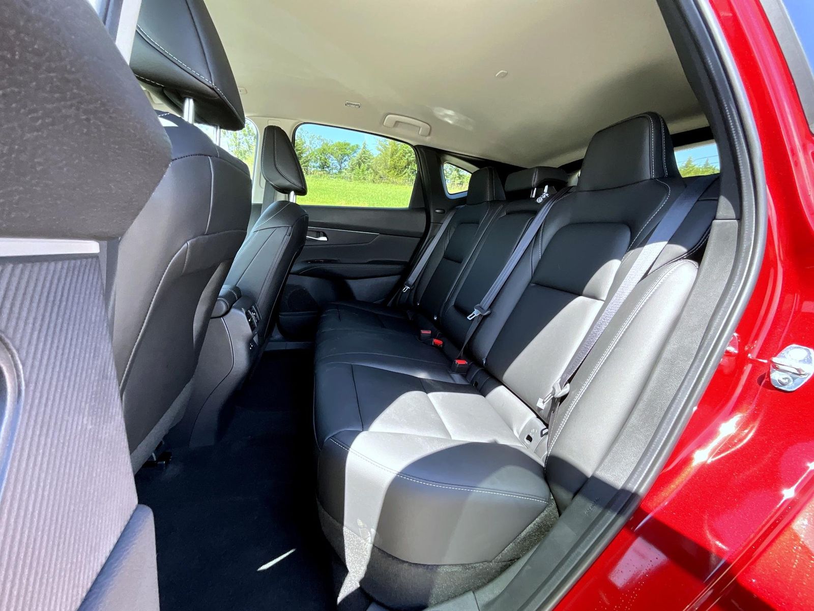 2025 Nissan Murano SV photo 11