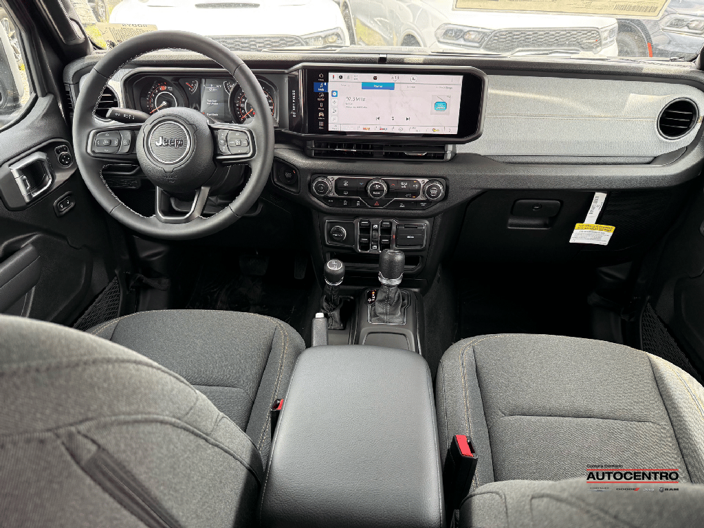 2025 Jeep Wrangler photo 3